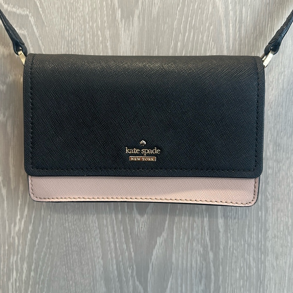 Kate Spade Blush and Black Color Block Saffiano Leather Crossbody Clutch ♠️ NWOT